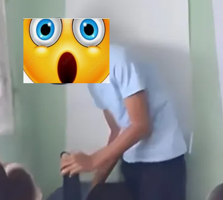 A SU MAESTRA DELANTE DE TODOS