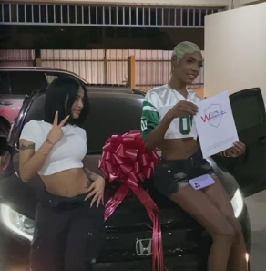 3 MENDO REGALO DE YAILIN A UNA AMIGA