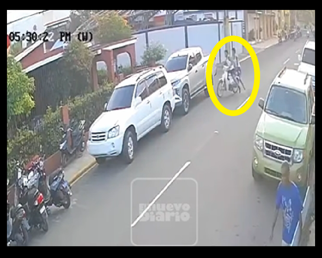 DOS JOVENES EN PLENA VIA