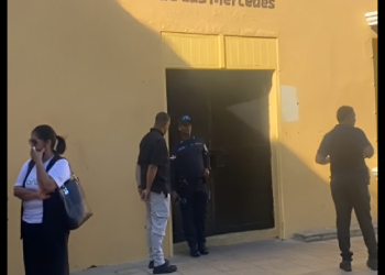 LO SACARON DEL COLEGIO