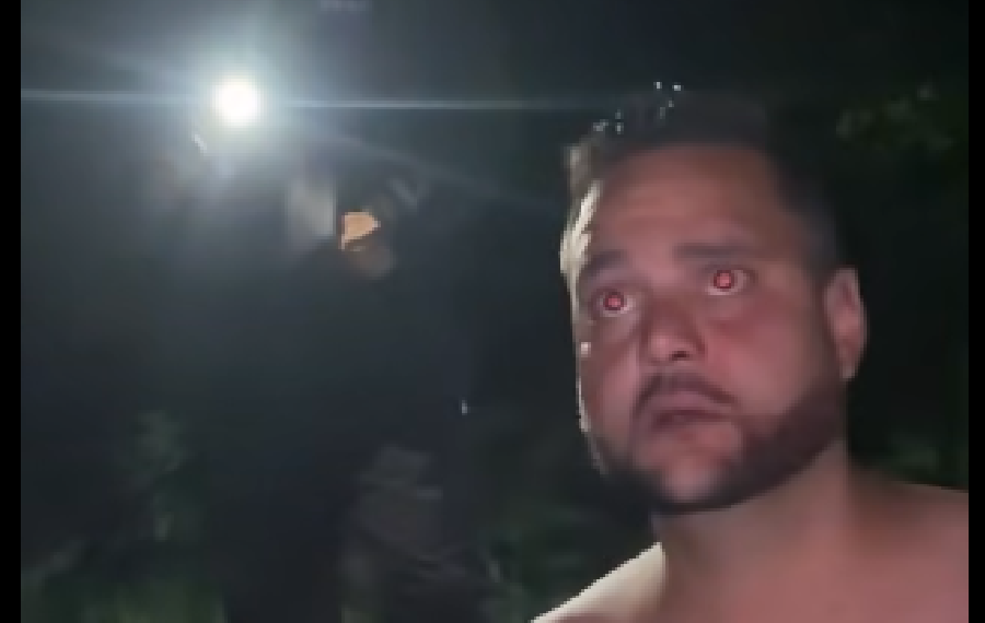 UNA RUBIA LE PIDIÓ UNA BOLA