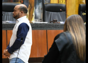 SOBRE EL ESPOSO DE LA DIPUTADA