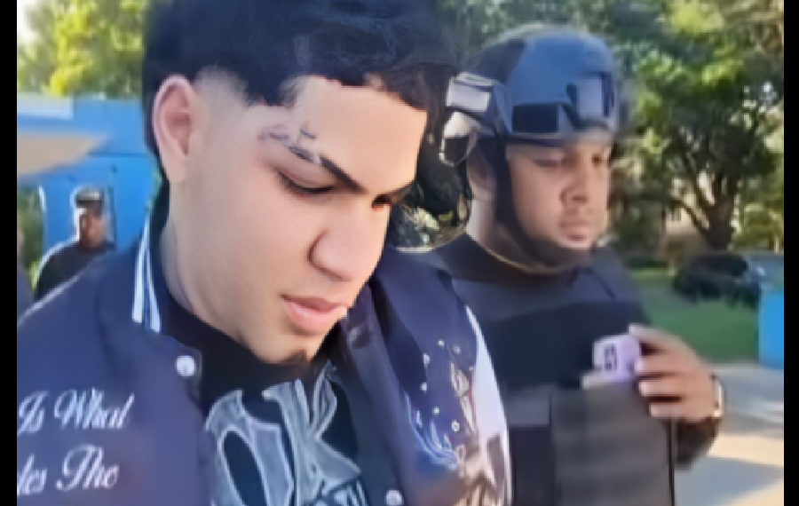 ESTABAN BUSCANDO A ESTE ANGELITO