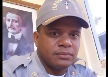 LA POLICIA NACIONAL LLORA A UN MIEMBRO