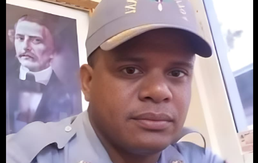 LA POLICIA NACIONAL LLORA A UN MIEMBRO