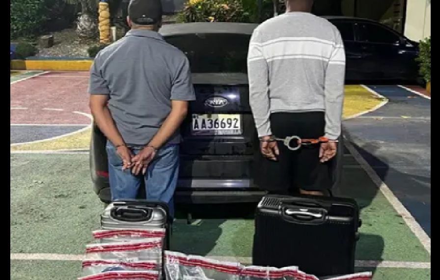 LO QUE TENIAN EN LA ROPA